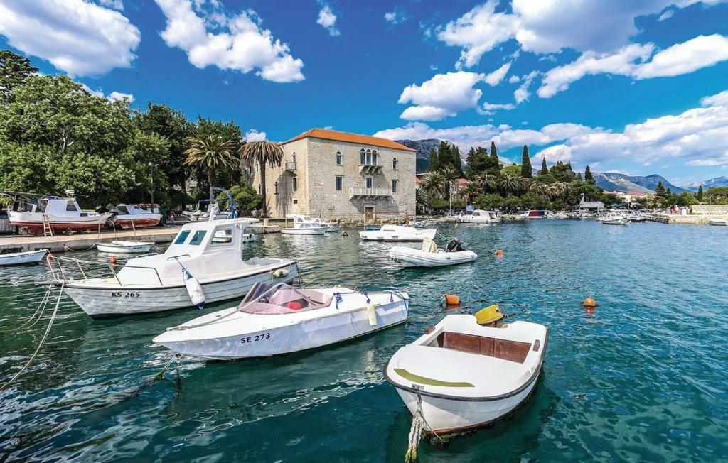 Apartments Aurora Kastela Luaran gambar